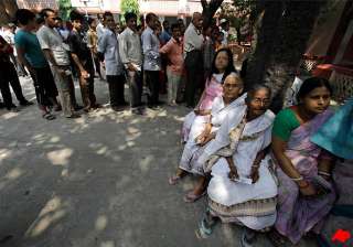 over 54 pc polling till 1 pm in bengal - India TV over 54 pc polling till 1 pm in bengal - India TV