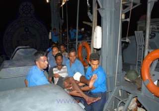 30 fishermen injured in lankan navy attack -... 30 fishermen injured in lankan navy attack -...