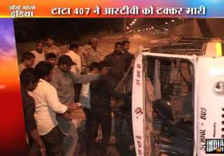 11 injured in rtv mini truck collision in delhi -... 11 injured in rtv mini truck collision in delhi -...