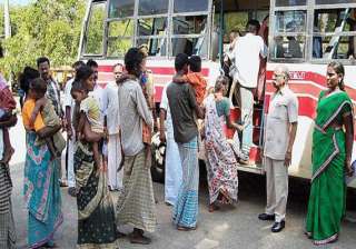 118 bonded labourers rescued in tn - India TV 118 bonded labourers rescued in tn - India TV