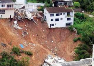 26 landslide affected families shifted to govt... 26 landslide affected families shifted to govt...
