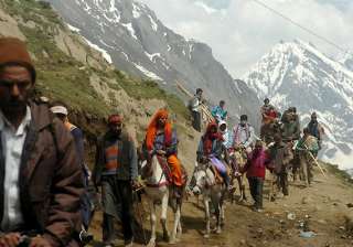 44 pilgrims leave for amarnath - India TV 44 pilgrims leave for amarnath - India TV