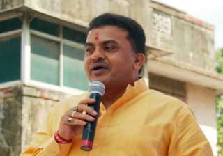 act against tainted bjp mps congress urges pm -... act against tainted bjp mps congress urges pm -...