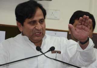 anna and ramdev flop stars says shakeel ahmed -... anna and ramdev flop stars says shakeel ahmed -...