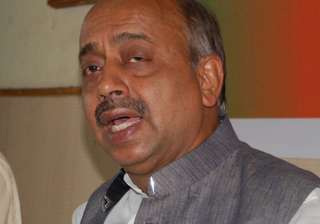 delhi govt fooling people on onion issue bjp -... delhi govt fooling people on onion issue bjp -...