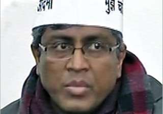 election officer slaps notice on aap over tuesday... election officer slaps notice on aap over tuesday...