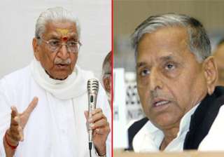 vhp leader singhal describes sp bjp matchfixing... vhp leader singhal describes sp bjp matchfixing...