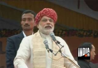 i day speech modi makes caustic remarks at pm... i day speech modi makes caustic remarks at pm...