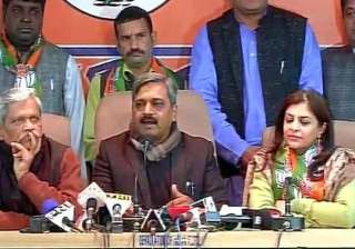 former aap leader shazia ilmi joins bjp - India TV former aap leader shazia ilmi joins bjp - India TV