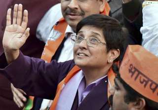 throat infection hits kiran bedi on campaign... throat infection hits kiran bedi on campaign...