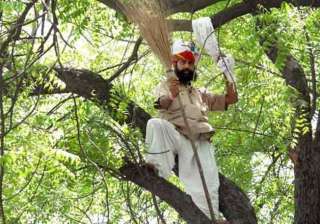 farmer s suicide role of aap leaders volunteers... farmer s suicide role of aap leaders volunteers...