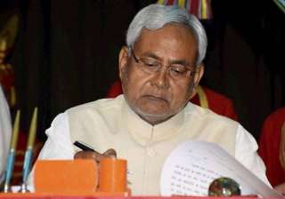 nitish attacks centre over poor condition of... nitish attacks centre over poor condition of...