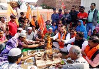 bjp leader om mathur appreciates ghar wapsi... bjp leader om mathur appreciates ghar wapsi...