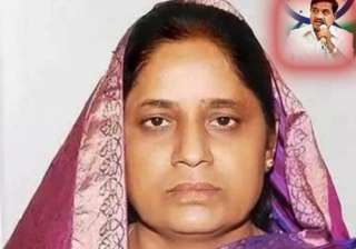suman patil widow of former dy cm rr patil wins... suman patil widow of former dy cm rr patil wins...