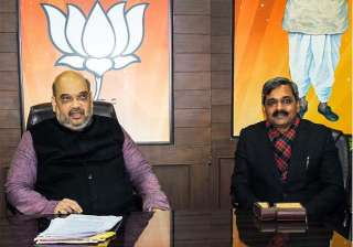 bjp top brass meets to chalk out plans for delhi... bjp top brass meets to chalk out plans for delhi...