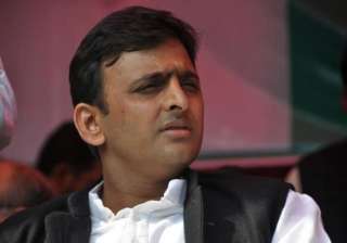 akhilesh asks farmers not to take extreme steps -... akhilesh asks farmers not to take extreme steps -...