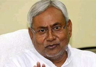 nitish dismisses speculation about manjhi s... nitish dismisses speculation about manjhi s...
