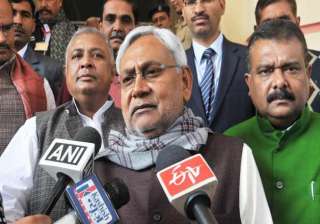 nitish kumar smells conspiracy in azizpur... nitish kumar smells conspiracy in azizpur...