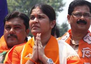 maharashtra bypolls shiv sena s trupti sawant... maharashtra bypolls shiv sena s trupti sawant...