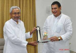jd u gives sheohar ticket to shahid ali khan... jd u gives sheohar ticket to shahid ali khan...