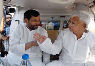 jd u lambasts prasad paswan for criticising... jd u lambasts prasad paswan for criticising...