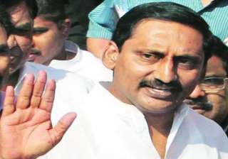 kiran hits out at trs congress during road show -... kiran hits out at trs congress during road show -...