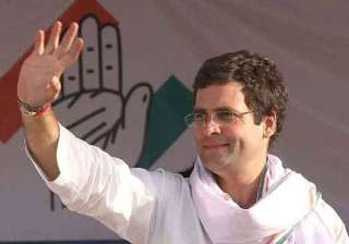 live rahul shares dais with imran masood s wife... live rahul shares dais with imran masood s wife...