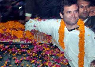 live reporting rahul meets rickshaw pullers... live reporting rahul meets rickshaw pullers...