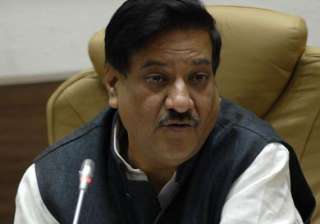 maharashtra cm blasts smaller parties for vetoing... maharashtra cm blasts smaller parties for vetoing...