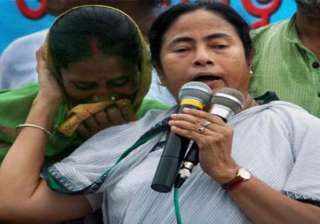 mamata accuses cpi m of siphoning off money in... mamata accuses cpi m of siphoning off money in...