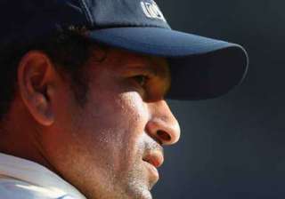 manohar parrikar slams tendulkar to justify mlas... manohar parrikar slams tendulkar to justify mlas...