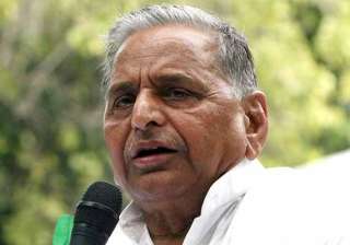 mulayam singh yadav is a buddha says sp candidate... mulayam singh yadav is a buddha says sp candidate...