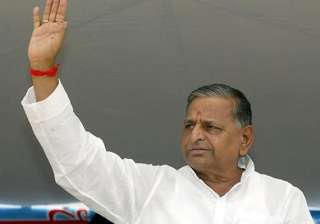 mulayam promises special law for rickshaw pullers... mulayam promises special law for rickshaw pullers...