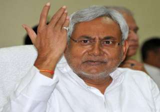 nitish reviews poll debacle with candidates... nitish reviews poll debacle with candidates...