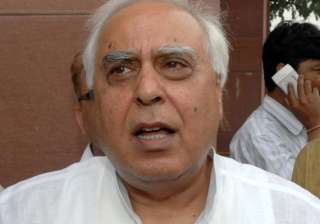 politicians aghast at journalist s gangrape -... politicians aghast at journalist s gangrape -...