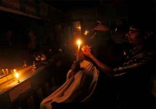power crisis continues unabated in uttar pradesh... power crisis continues unabated in uttar pradesh...