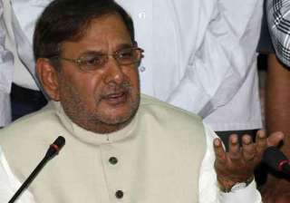 rebel jd u legislators meet sharad yadav to vent... rebel jd u legislators meet sharad yadav to vent...