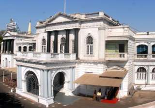 tn assembly wants india to boycott commonwealth... tn assembly wants india to boycott commonwealth...
