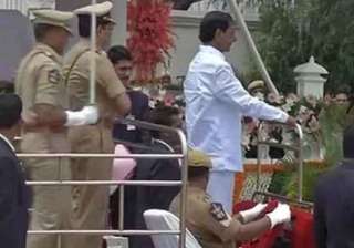 telangana s first cm reviews colourful parade -... telangana s first cm reviews colourful parade -...