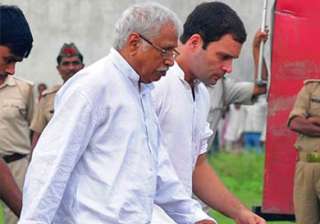 vadodara congress president slams modi s false... vadodara congress president slams modi s false...