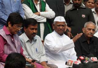 vote neither cong nor bjp team anna advises hp... vote neither cong nor bjp team anna advises hp...