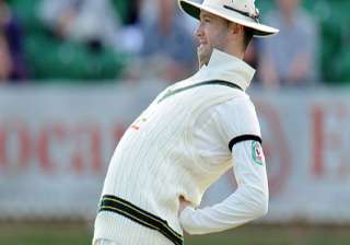 clarke doubtful for first ashes test - India TV clarke doubtful for first ashes test - India TV