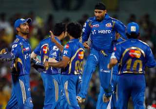 confident mumbai take on pune in clash of... confident mumbai take on pune in clash of...