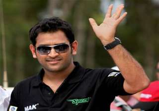 dhoni pays rs 20 crore income tax in 2013 14 -... dhoni pays rs 20 crore income tax in 2013 14 -...