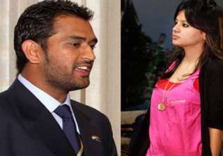 dhoni buys 5 lucky bats from meerut manufacturer... dhoni buys 5 lucky bats from meerut manufacturer...