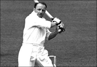 donald bradman bat auctioned for rs 39.85 lakh -... donald bradman bat auctioned for rs 39.85 lakh -...