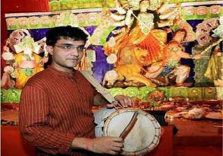 ganguly performs dhunuchi naach in durga puja... ganguly performs dhunuchi naach in durga puja...