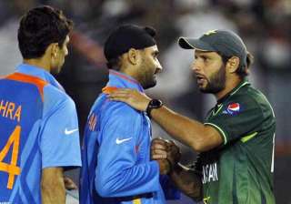 harbhajan hits out at afridi for his comments on... harbhajan hits out at afridi for his comments on...