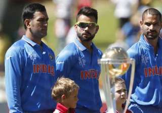 virat kohli gets a bit too animated emotional... virat kohli gets a bit too animated emotional...