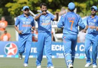 india should stick with their bunch of bowlers... india should stick with their bunch of bowlers...